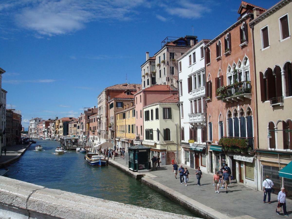 Apartment Ca' Petrona Venezia Esterno foto