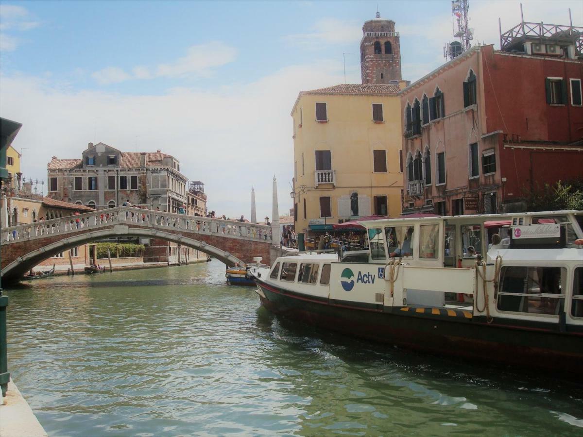 Apartment Ca' Petrona Venezia Esterno foto